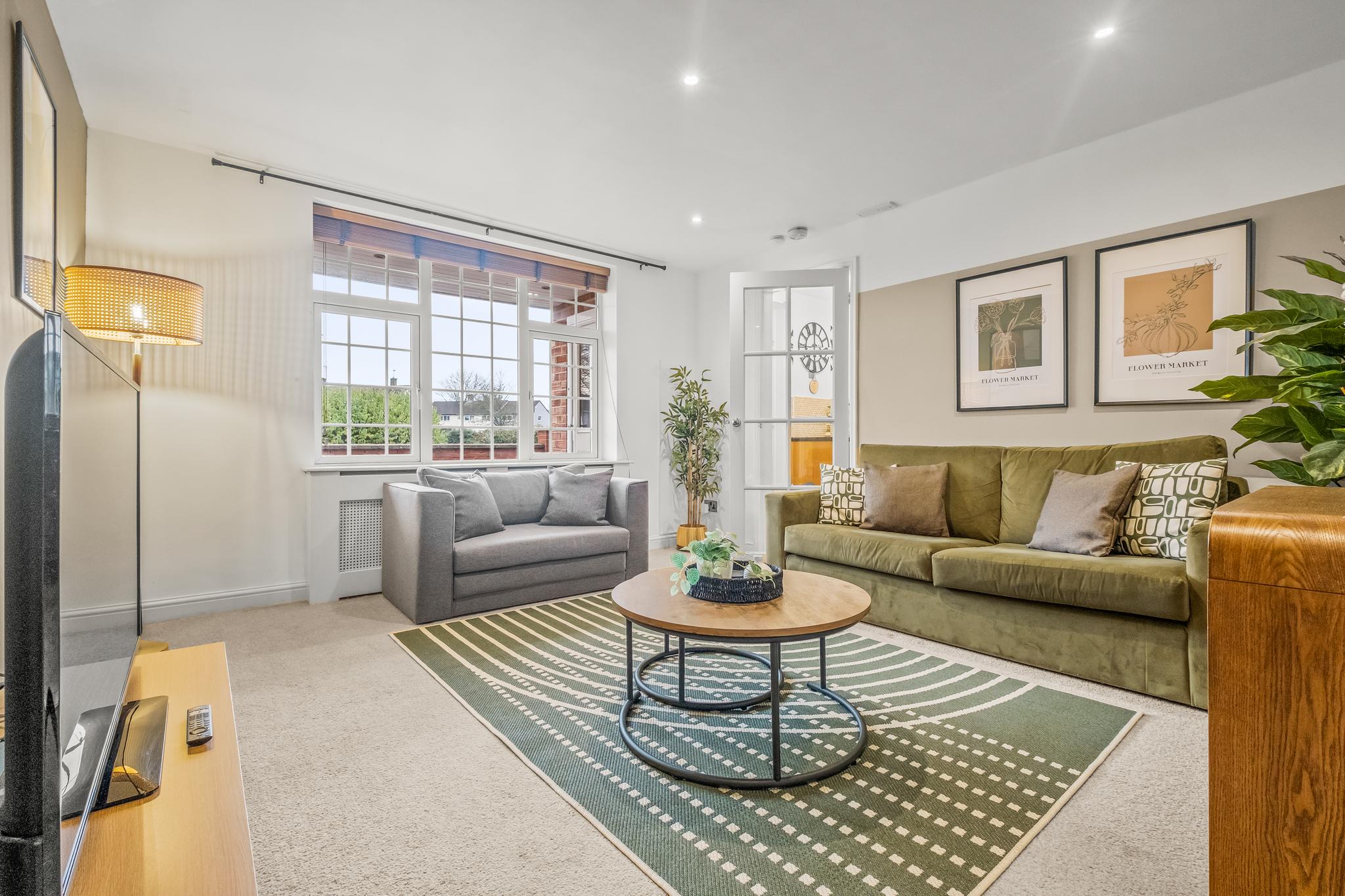 Sturdee Rd, Leicester | Large 3 Bedroom House